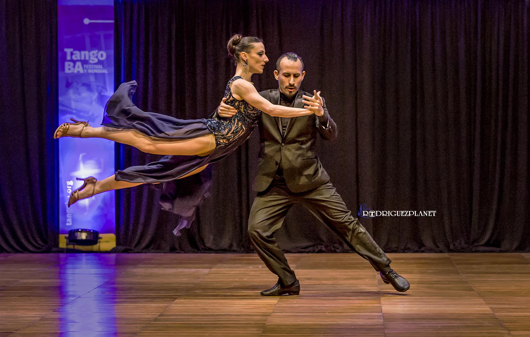 04 (TANGO)